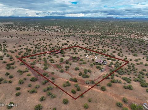 1550 W Java Dr, Ash Fork, AZ 86320 photo 4