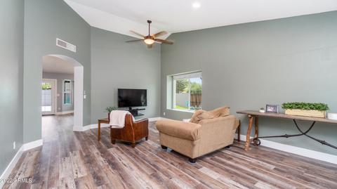 1055 S Buchanan St, Gilbert, AZ 85233 photo 6
