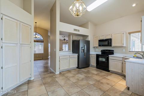 4302 E Chuckwalla Cyn, Phoenix, AZ 85044 photo 12