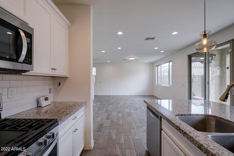 3720 E Valencia Dr, Phoenix, AZ 85042 photo 11