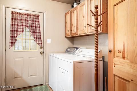 3336 Cedar Dr, Overgaard, AZ 85933 photo 15