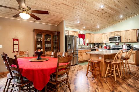 3336 Cedar Dr, Overgaard, AZ 85933 photo 6