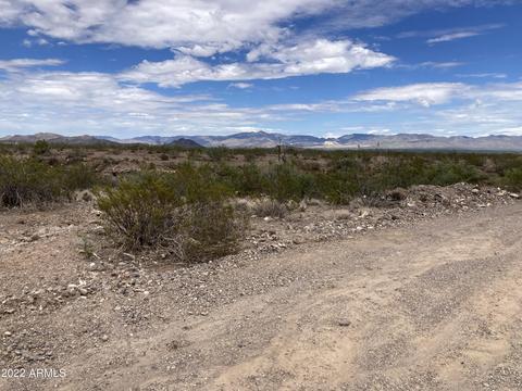 0 W Zuni Dr #9, Golden Valley, AZ 86413
