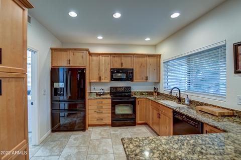 4220 E Wescott Dr, Phoenix, AZ 85050 photo 18