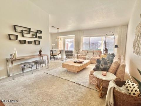 3319 E Rosemonte Dr, Phoenix, AZ 85050 photo 2