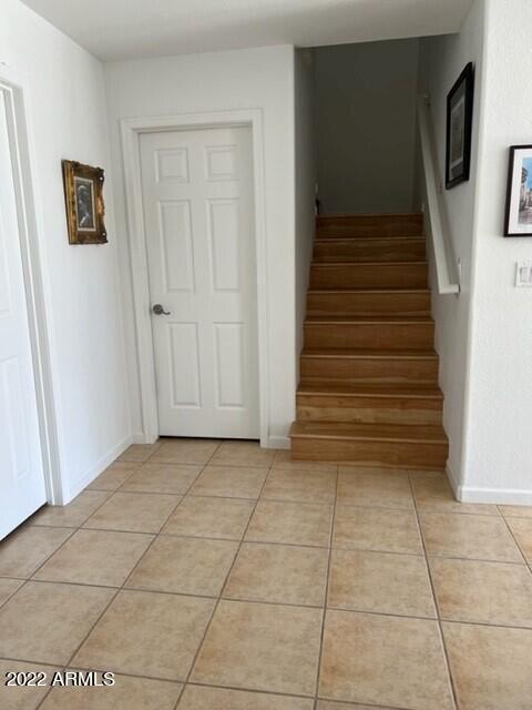 703 S Saint Martin Dr, Gilbert, AZ 85233 photo 4