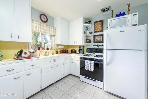 2240 E Cheery Lynn Rd, Phoenix, AZ 85016 photo 4