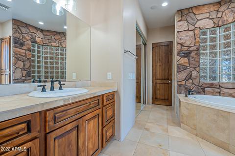 2740 E Cattle Dr, Gilbert, AZ 85297 photo 7
