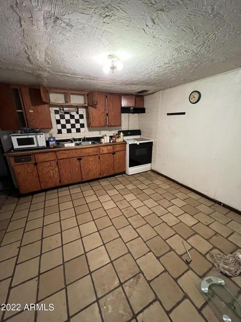 2439 E Chipman Rd, Phoenix, AZ 85040 photo 11