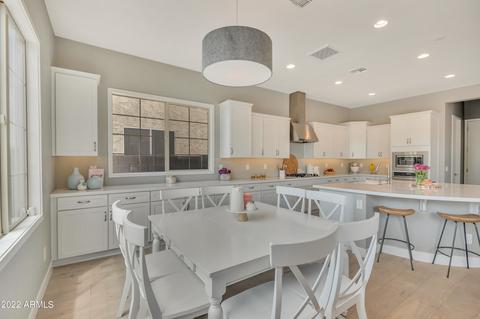 4539 E Walter Way, Phoenix, AZ 85050 photo 4