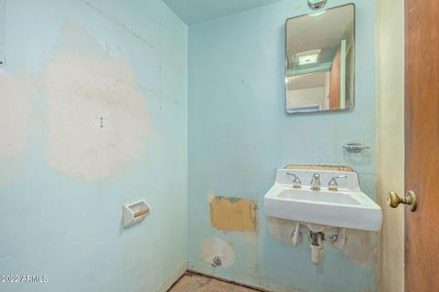 3817 N 33rd Pl, Phoenix, AZ 85018 photo 12