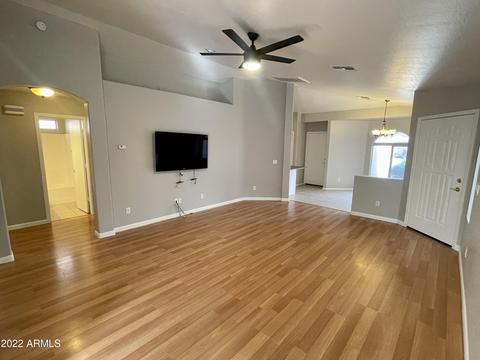 3207 E Kerry Ln, Phoenix, AZ 85050 photo 9