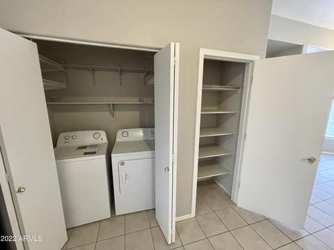 3207 E Kerry Ln, Phoenix, AZ 85050 photo 13