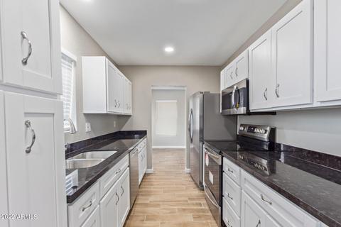 2162 E Violet Dr, Phoenix, AZ 85040 photo 13