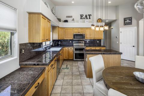 81 W Windsor Dr, Gilbert, AZ 85233 photo 15