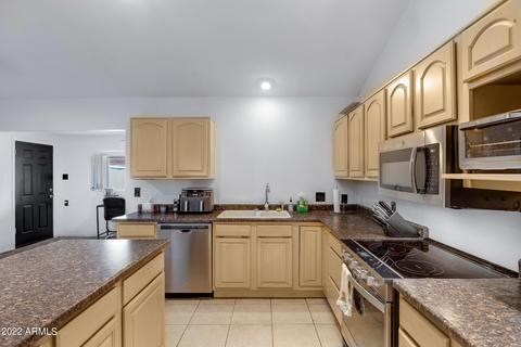 1201 E Wickieup Ln, Phoenix, AZ 85024 photo 11