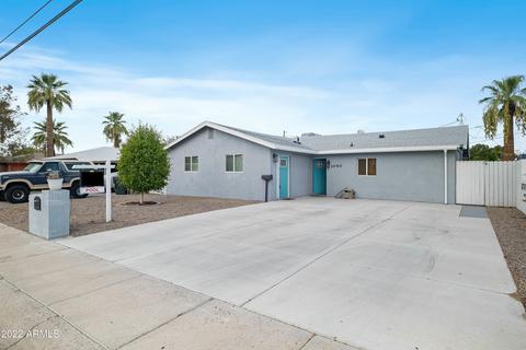 1040 E Highland Ave, Phoenix, AZ 85014 photo 2