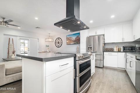 1040 E Highland Ave, Phoenix, AZ 85014 photo 5