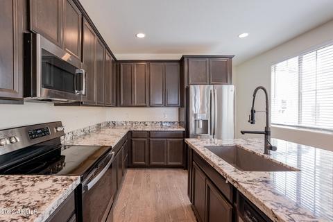 2748 S Harmony Ave, Gilbert, AZ 85295 photo 4