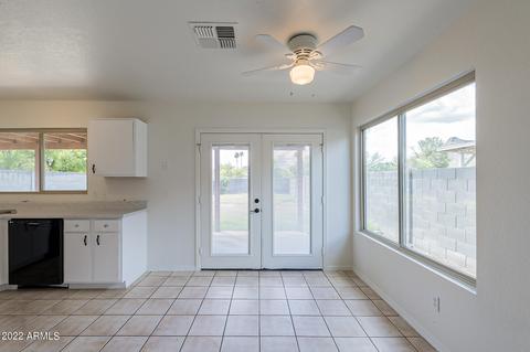 2043 E Paradise Ln, Phoenix, AZ 85022 photo 9