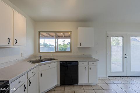 2043 E Paradise Ln, Phoenix, AZ 85022 photo 8