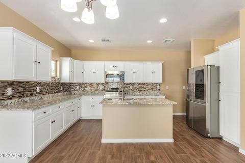 2245 E Saint Catherine Ave, Phoenix, AZ 85042 photo 9