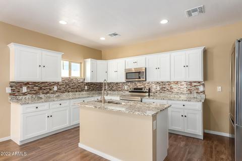 2245 E Saint Catherine Ave, Phoenix, AZ 85042 photo 10
