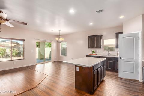 1520 E Apollo Rd, Phoenix, AZ 85042 photo 2