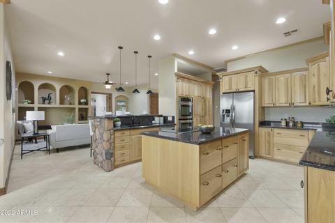 5258 N Warner Dr, Apache Junction, AZ 85120 photo 2