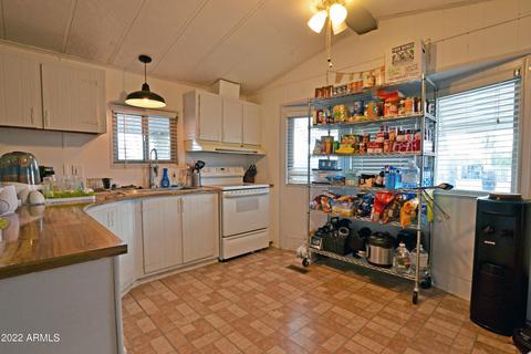 2121 S Descanso Rd, Apache Junction, AZ 85119 photo 3