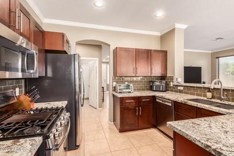 3546 E Meadowview Dr, Gilbert, AZ 85298 photo 13