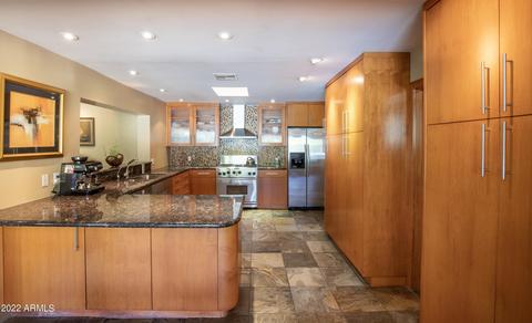 8022 N 11th Ave, Phoenix, AZ 85021 photo 9