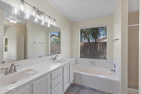 3018 E Kerry Ln, Phoenix, AZ 85050 photo 14