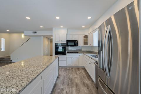 1302 Echo Ln, Phoenix, AZ 85020 photo 4
