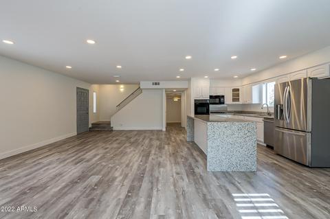 1302 Echo Ln, Phoenix, AZ 85020 photo 8