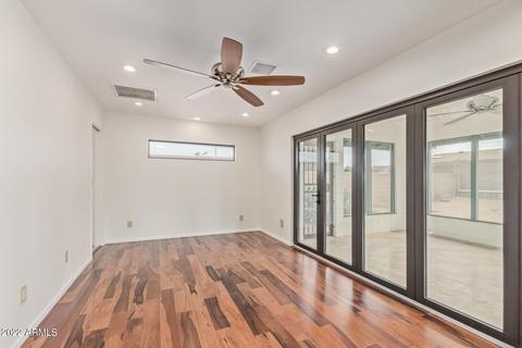2435 E Mescal St, Phoenix, AZ 85028 photo 9