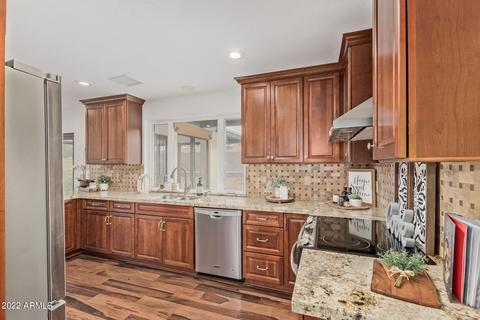 2435 E Mescal St, Phoenix, AZ 85028 photo 4