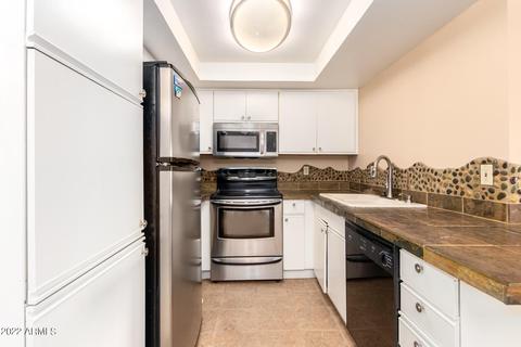 1820 E Morten Ave #220, Phoenix, AZ 85020 photo 9
