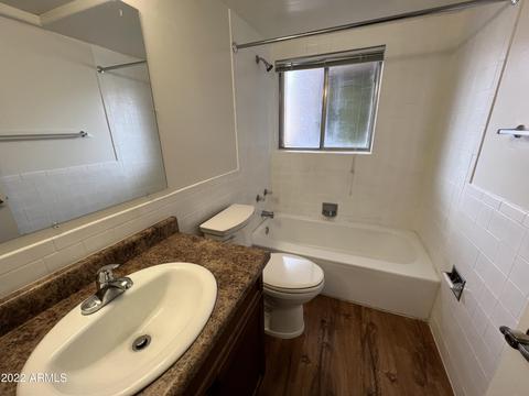 351 E Thomas Rd #D304, Phoenix, AZ 85012 photo 4