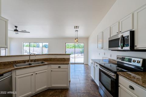 2143 S Penrose Dr, Gilbert, AZ 85295 photo 4