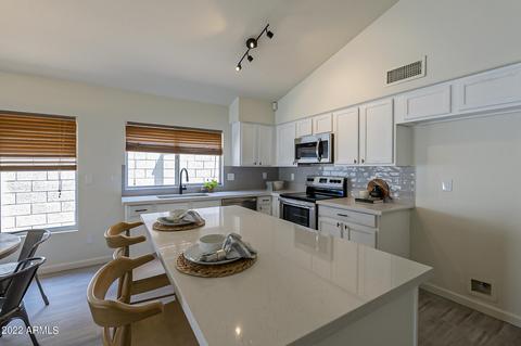576 E Jasper Dr, Gilbert, AZ 85296 photo 8
