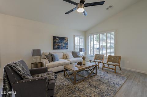 576 E Jasper Dr, Gilbert, AZ 85296 photo 4