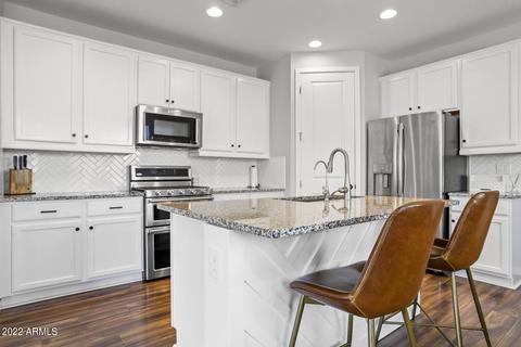 2860 E Riane Rd, Phoenix, AZ 85050 photo 8