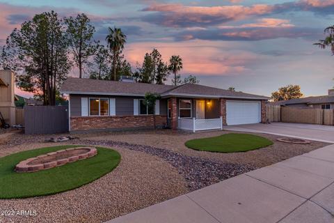 237 E Desert Ln, Gilbert, AZ 85234 photo 4