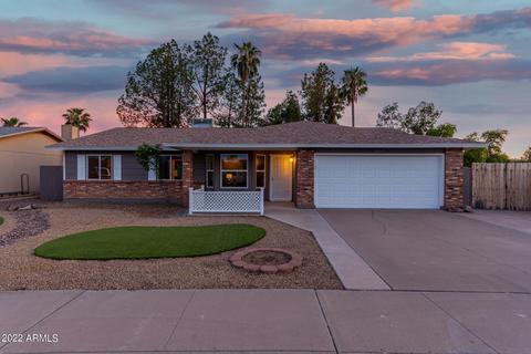 237 E Desert Ln, Gilbert, AZ 85234 photo 2