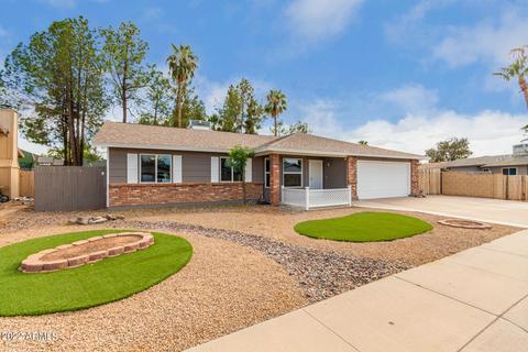 237 E Desert Ln, Gilbert, AZ 85234 photo 11