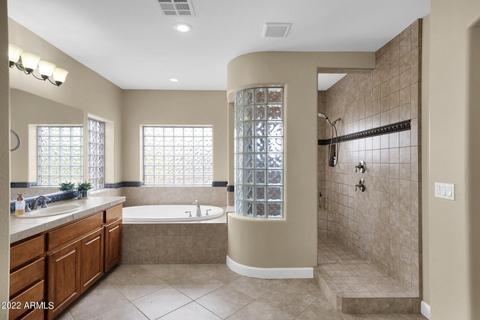 4130 E Woodside Way, Gilbert, AZ 85297 photo 32