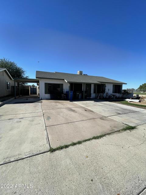 2901 E Michelle Dr, Phoenix, AZ 85032 photo 1