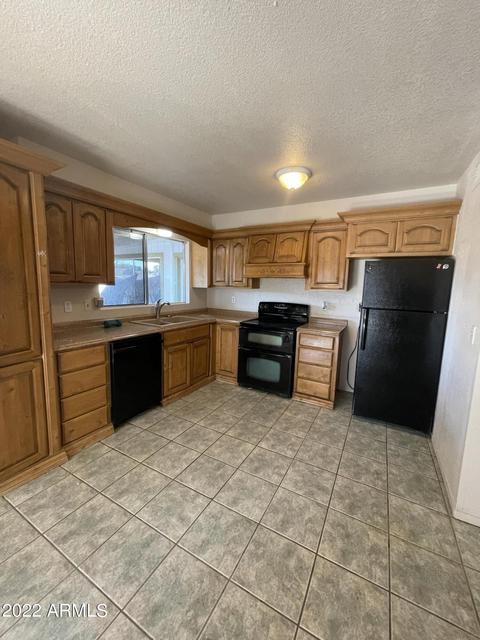 2901 E Michelle Dr, Phoenix, AZ 85032 photo 13
