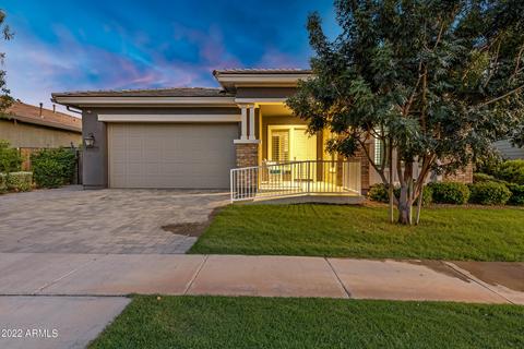 2957 E Pinto Dr, Gilbert, AZ 85296 photo 4